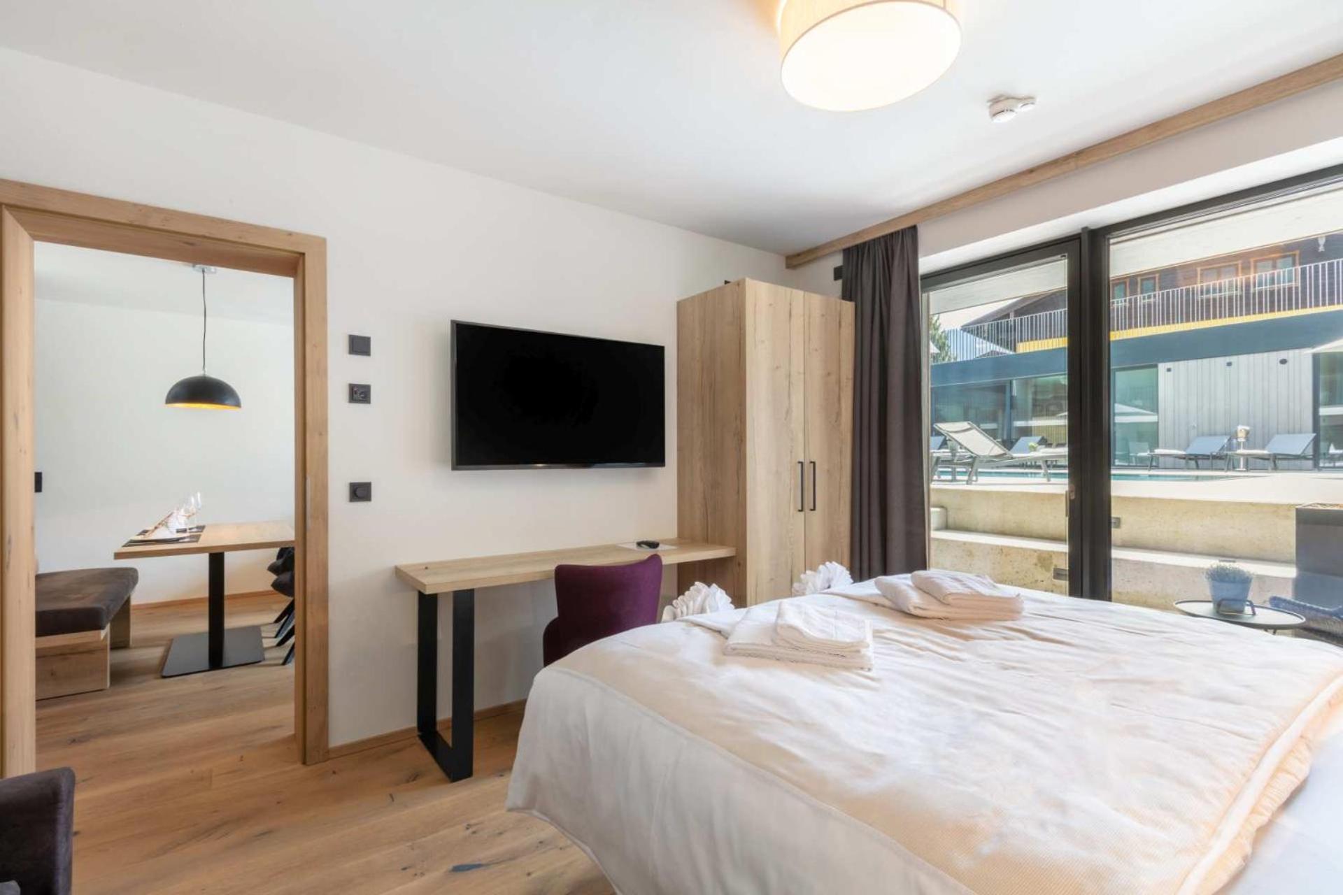 Emma Deluxe Aparthotel in Fürth-Piesendorf bei Kaprun Habitación foto