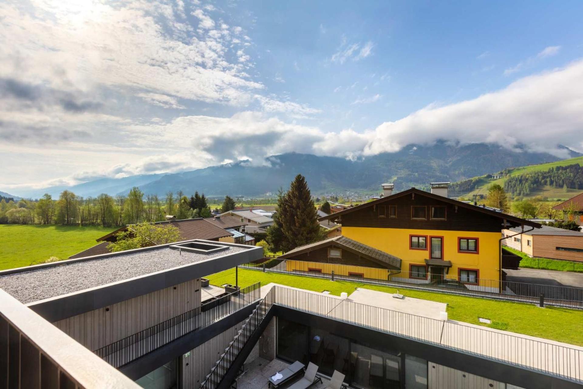 Emma Deluxe Aparthotel in Fürth-Piesendorf bei Kaprun Habitación foto